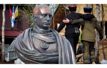 И вновь «последний император»…