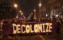 Деколонизируй это