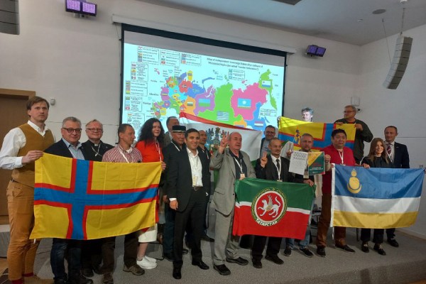 От империи к демократии