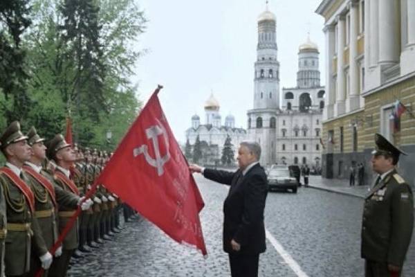 Как «царь Борис» победобесие возродил